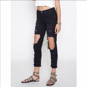 Distressed Carmar black jeans!